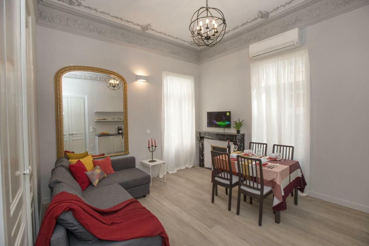 Sophisticated Apartment In Syntagma By Ghh Athens Exterior photo
